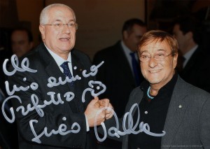 Raffaele Lauro con Lucio Dalla. Foto con dedica.